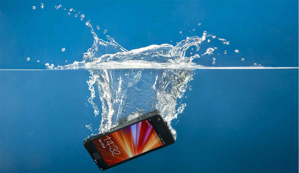 Que faire quand son téléphone tombe dans l'eau ?